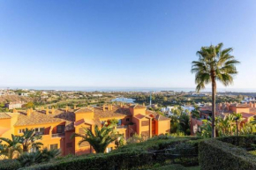 Royal Apartment 2 /freeWiFi,sharedpool,freeparking, Malaga
